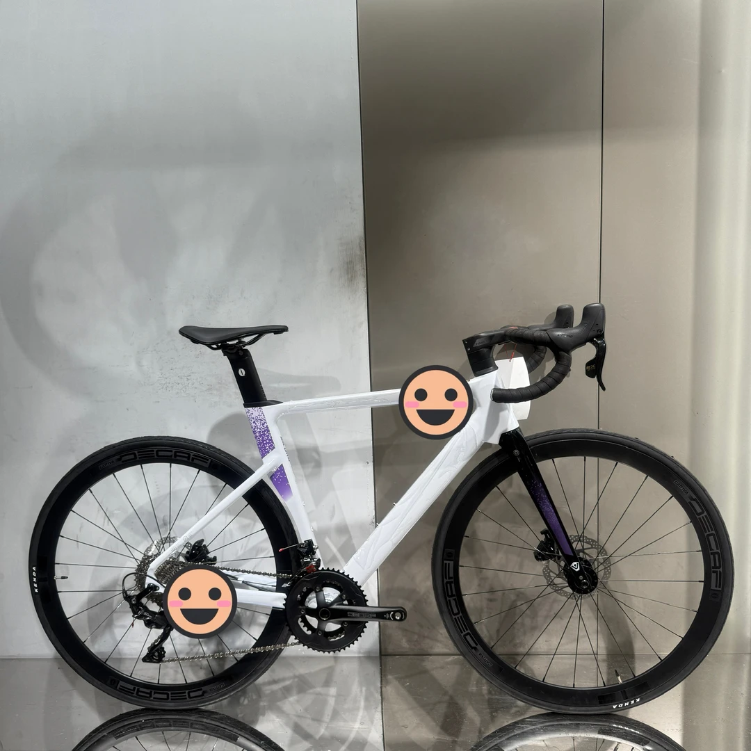 6top公路车，铝架碳叉，24速，rx手变，油碟。四色可选，m/l/xl