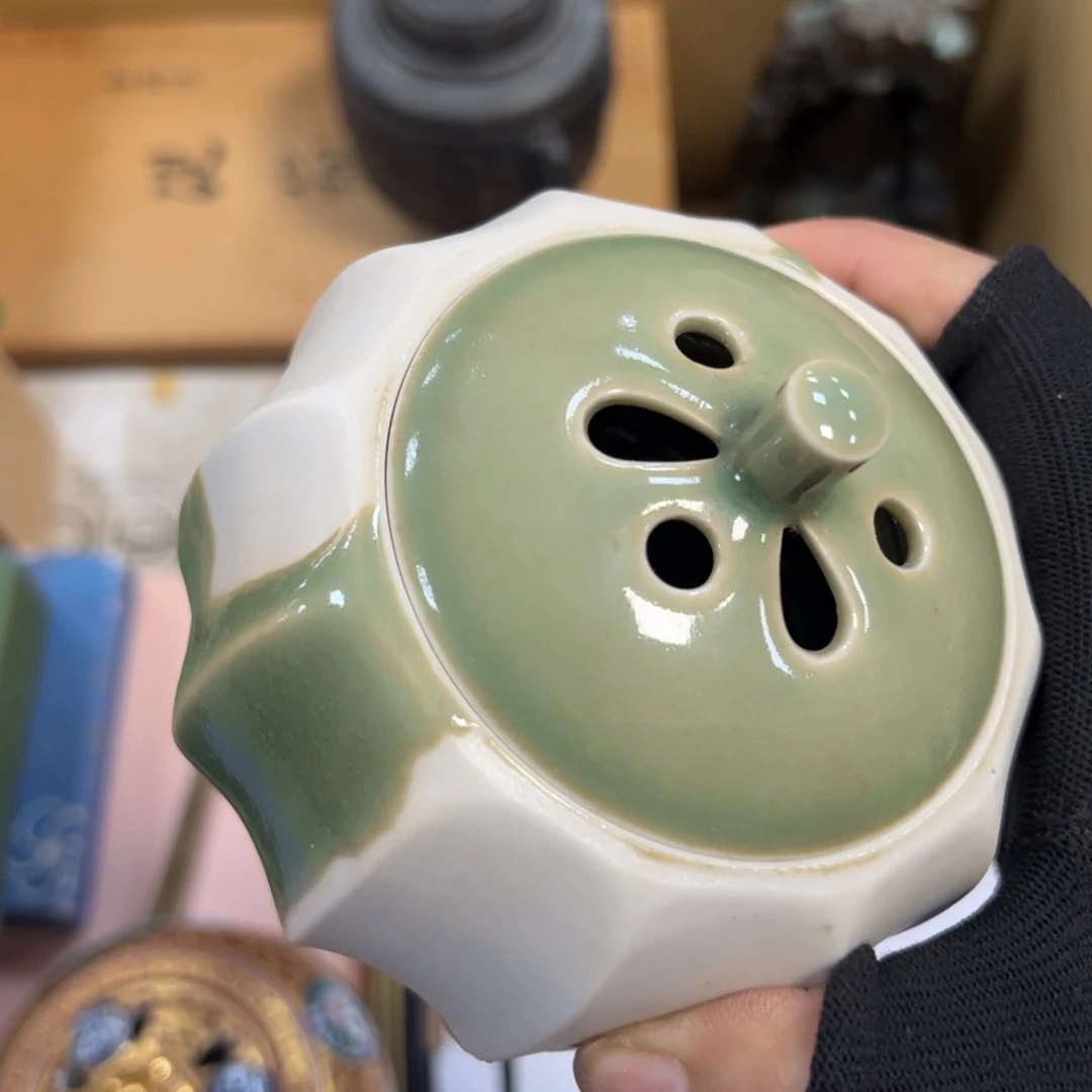瓷片一***品哈哈哈哈哈哈哈哈哈