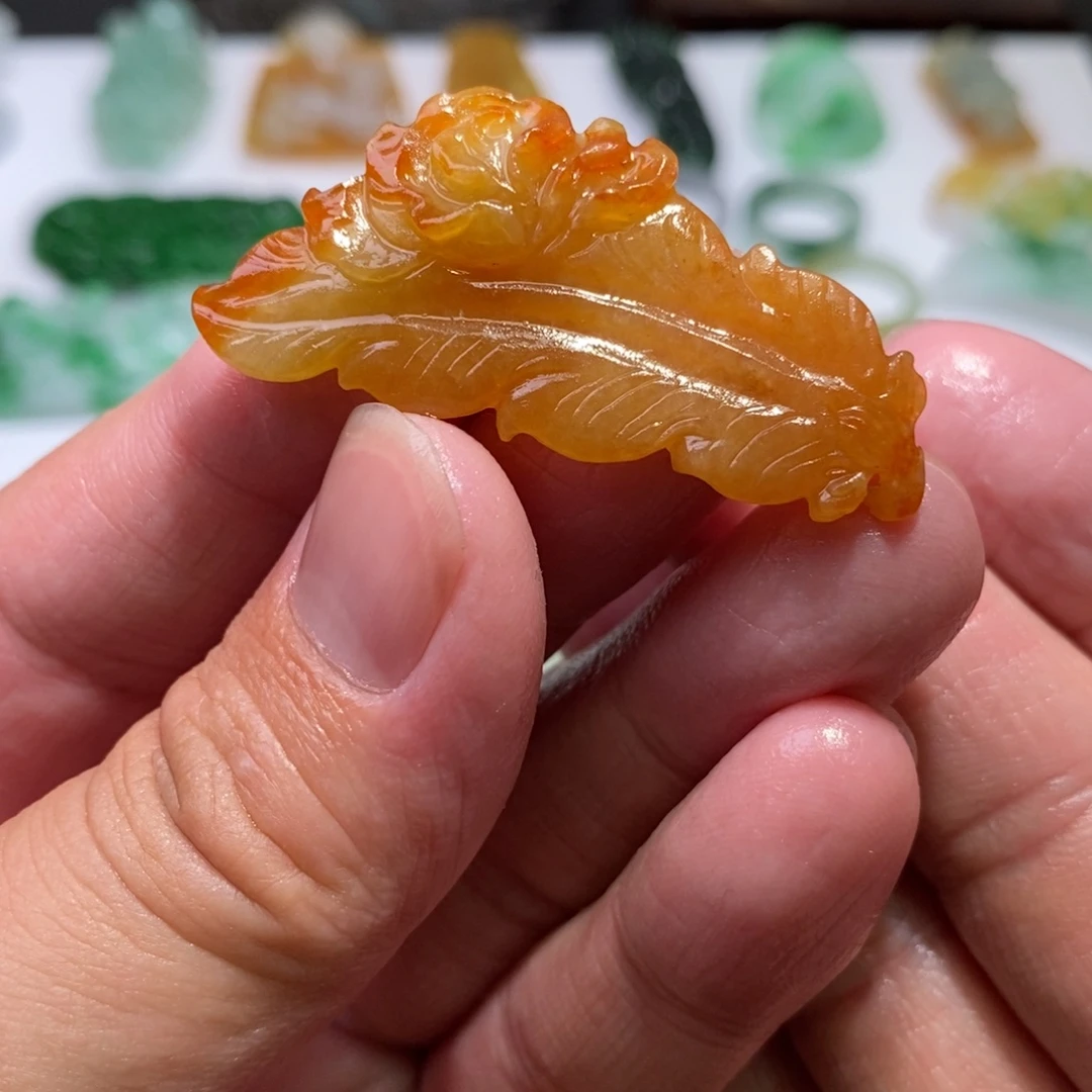 未镶嵌定制翡翠吊坠