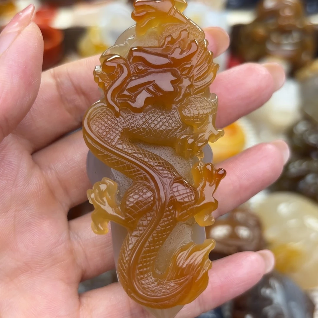 玛瑙/玉髓把件未镶嵌东*