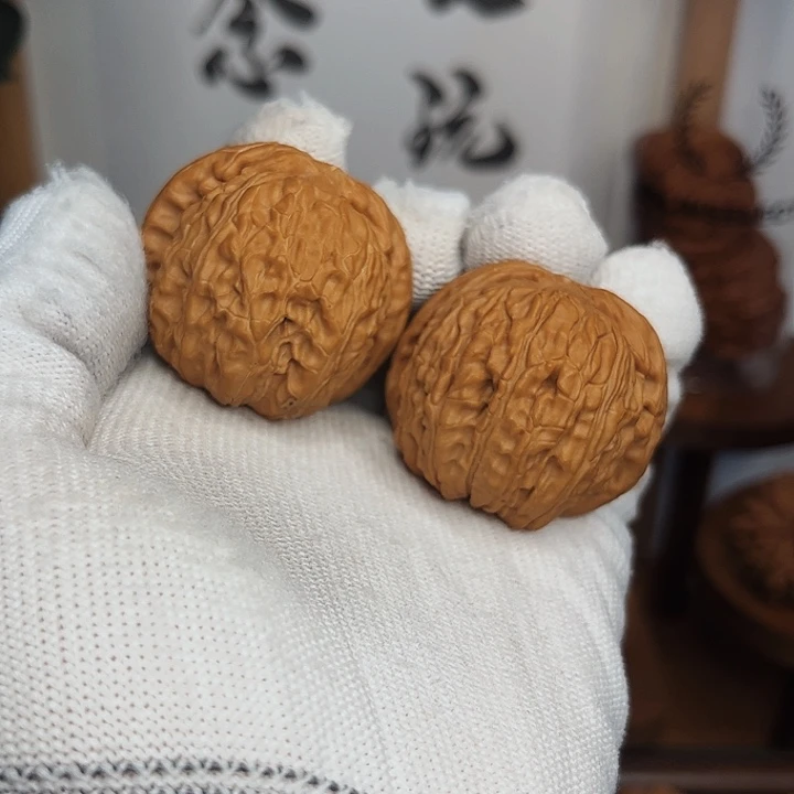 文玩核桃吊坠35号,全品38号白狮子,龟背