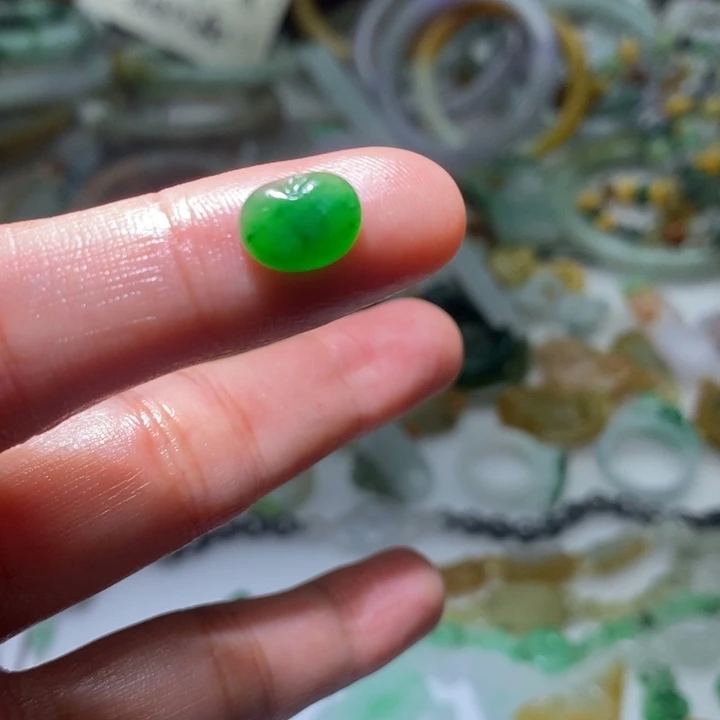 水***漬定制翡翠未镶嵌毛货