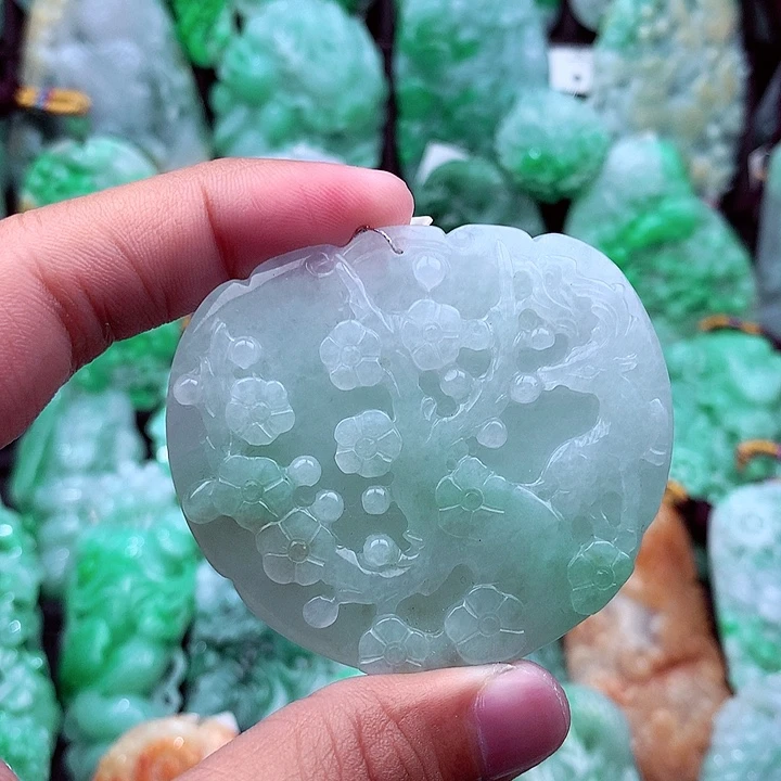 翡翠吊坠(不含链)未镶嵌