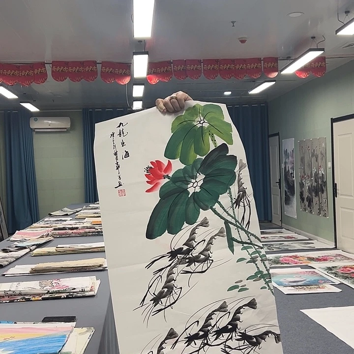 我们都是在这里关注了