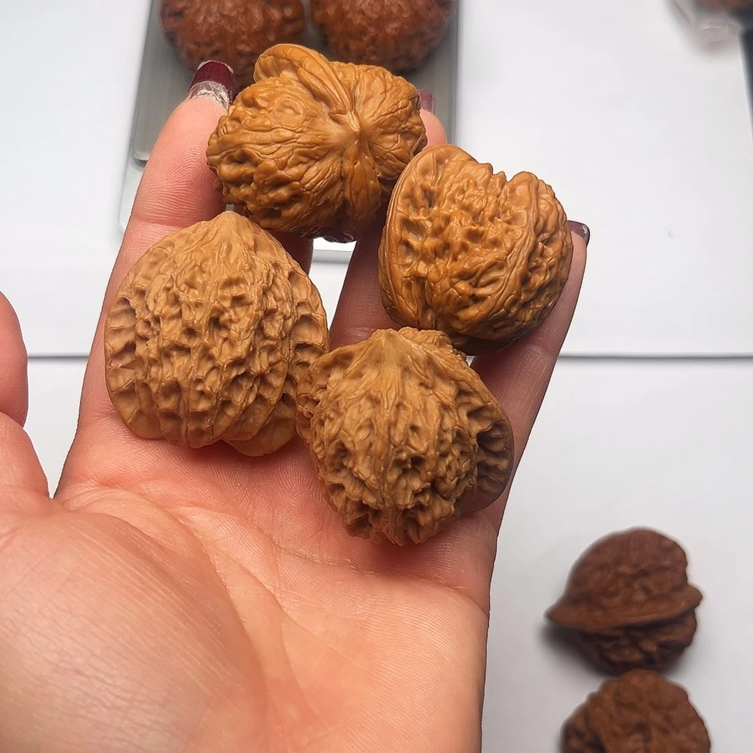 桃核把件金牛全品全品39