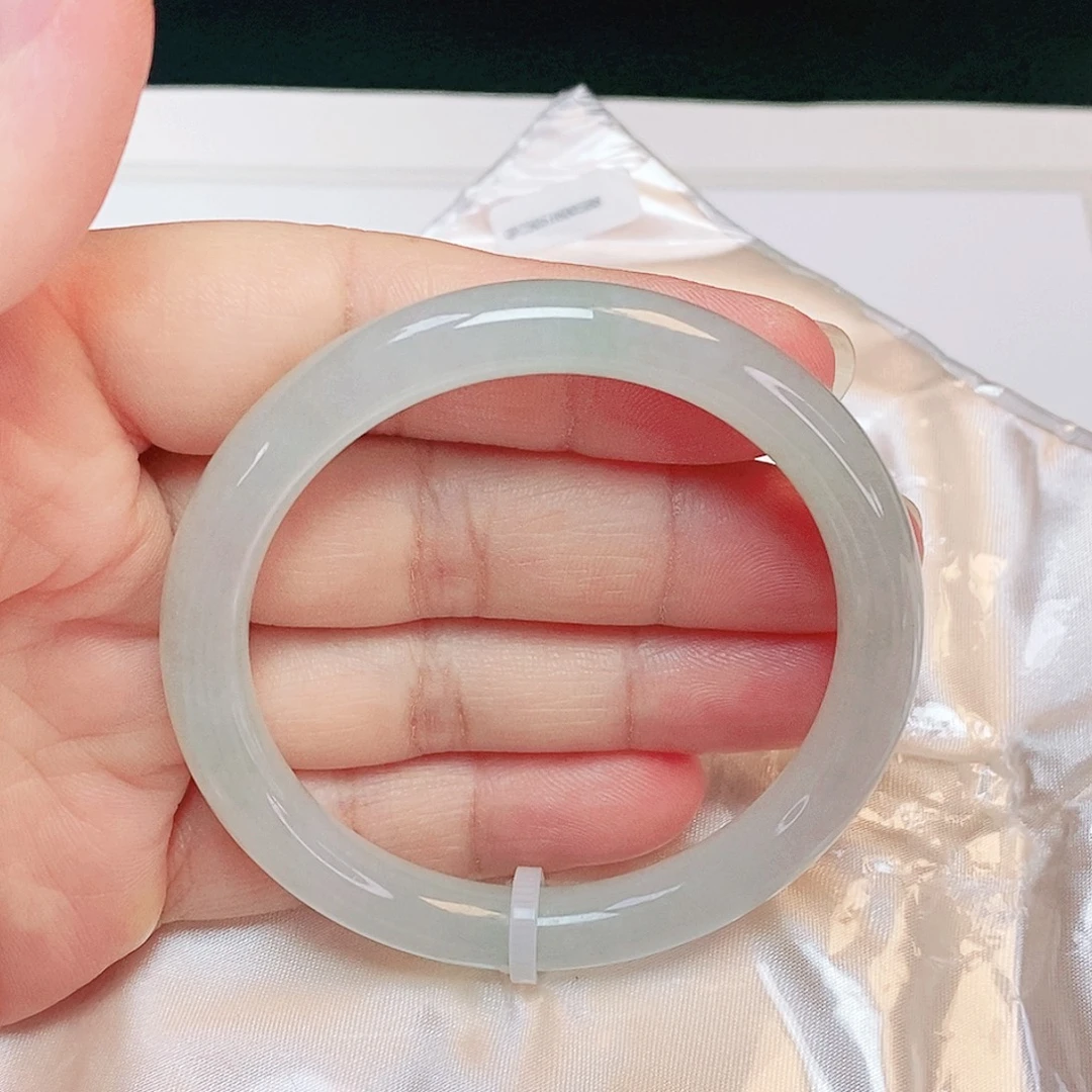 未镶嵌手镯翡翠圆条52.1