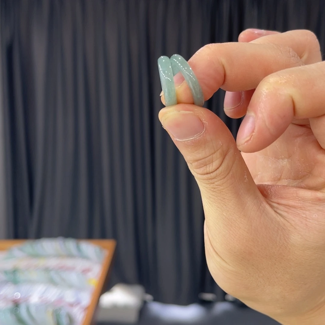 翡翠颈饰未镶嵌纯天然翡翠A货多样性发一