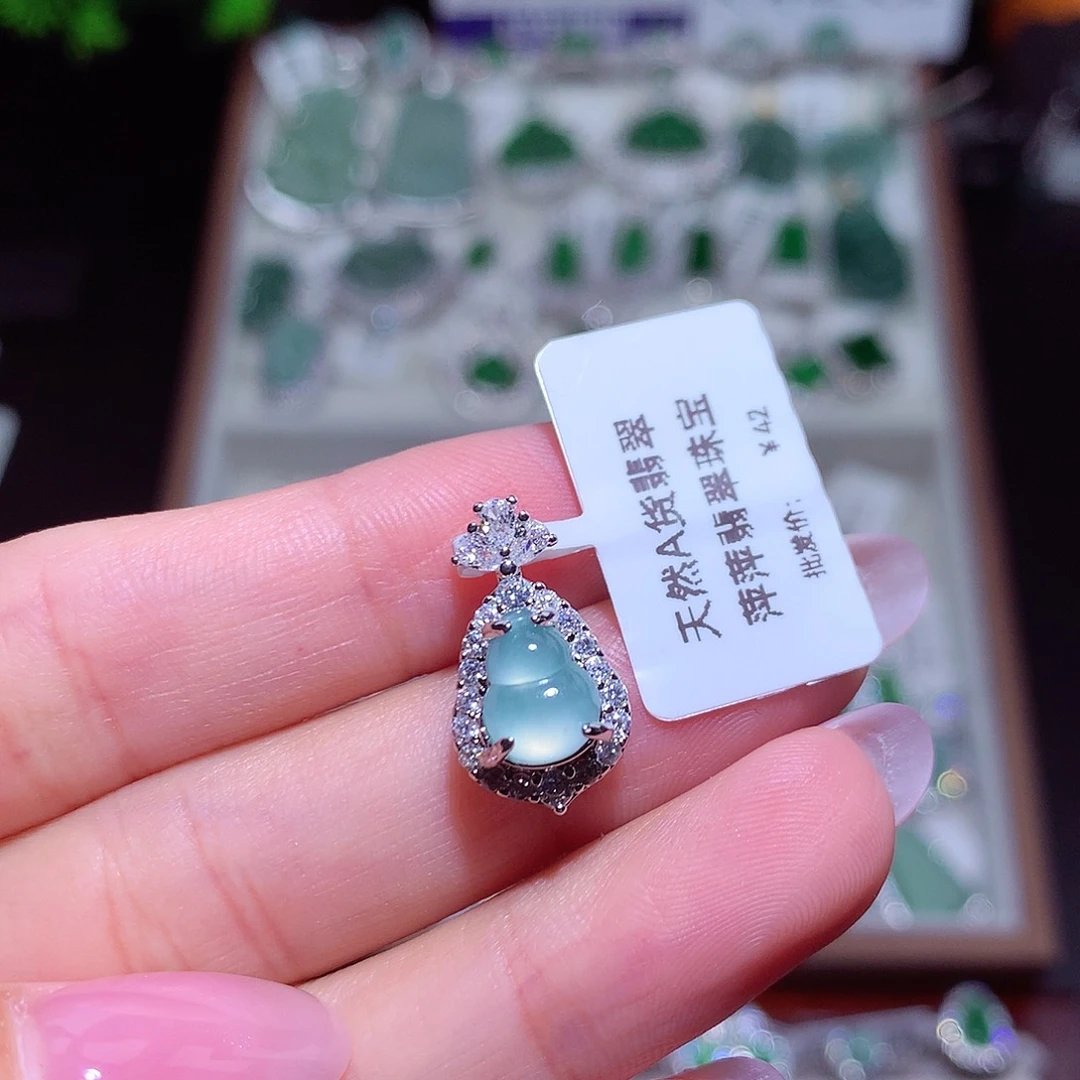 翡翠未镶嵌颈饰晶***9翡翠