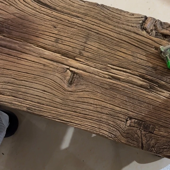 巍***山风化独板凳子打磨抛光