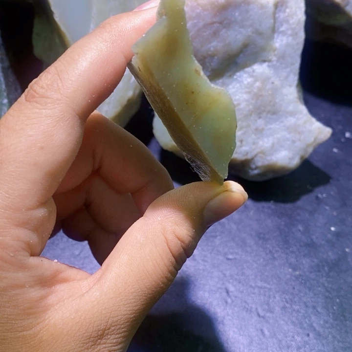 未镶嵌和田玉珠宝半成品