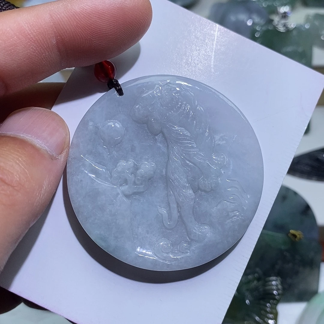 翡翠未镶嵌颈饰吊坠