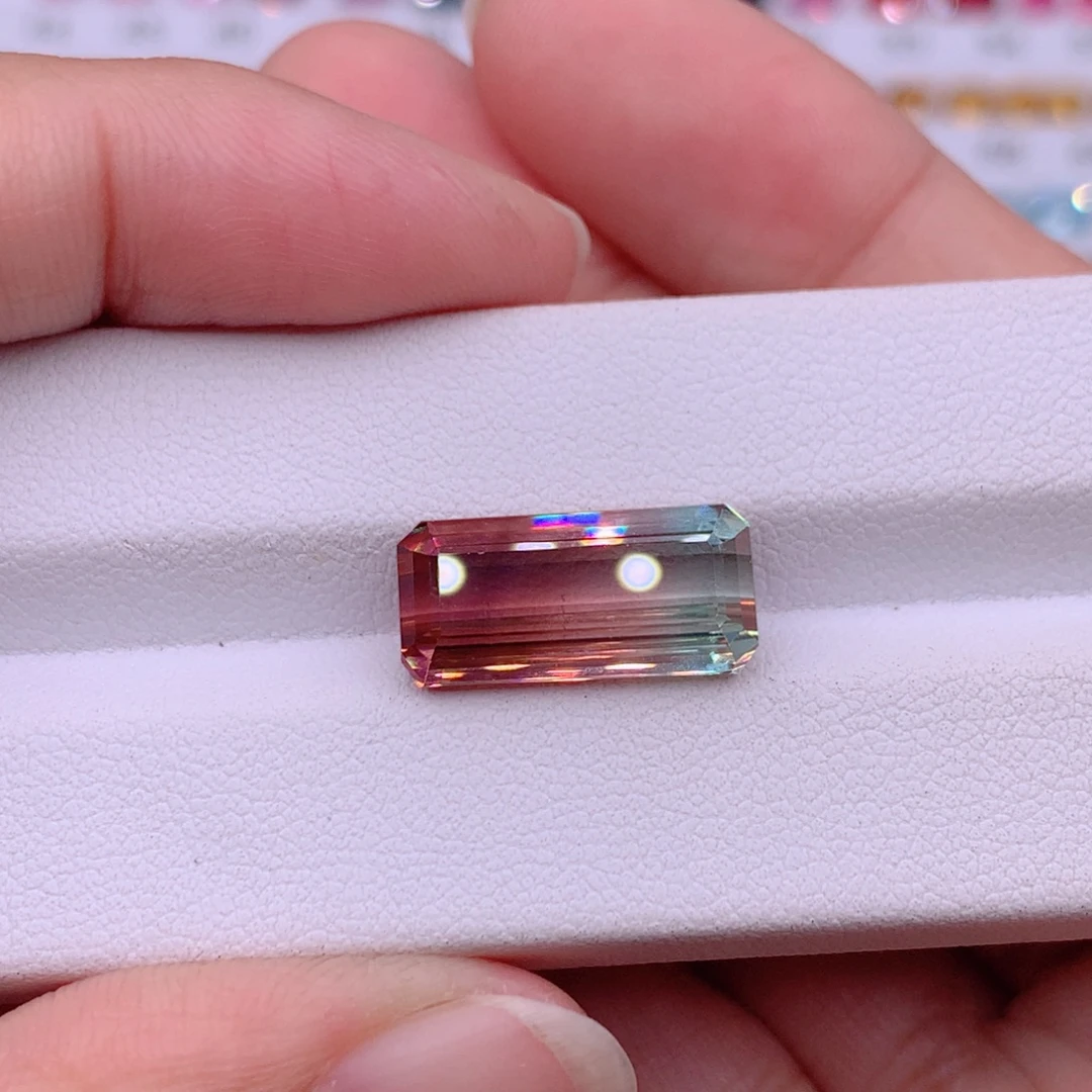 未镶嵌碧玺珠宝奇石9.4克拉