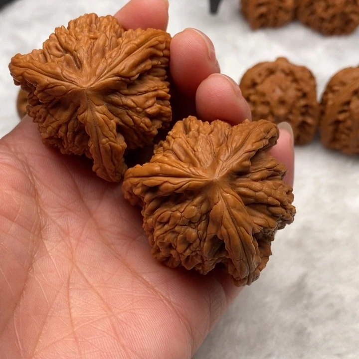 文玩核桃吊坠有**福核桃