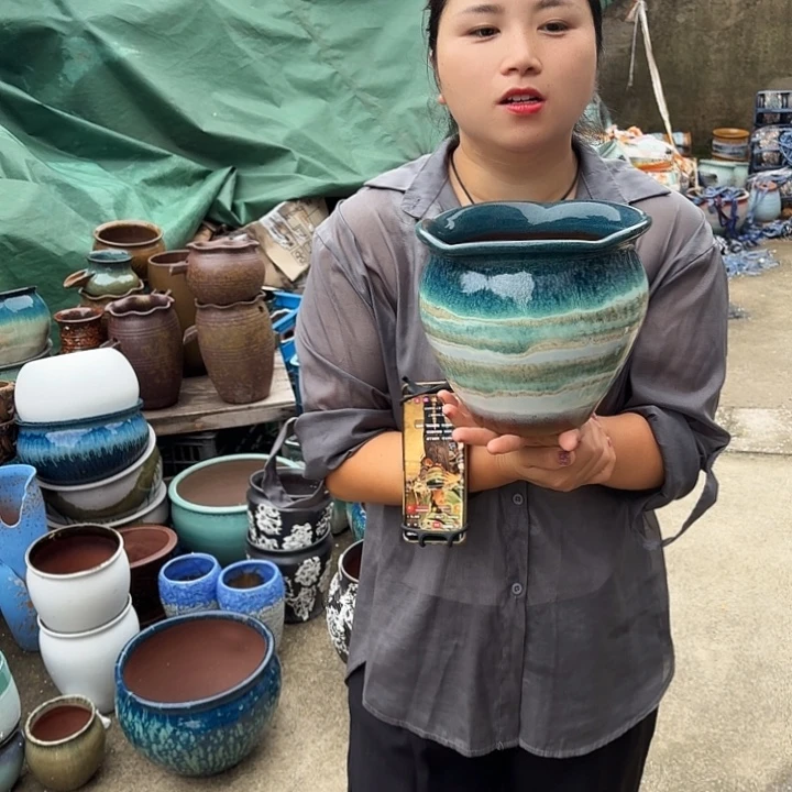 口20高18瑕疵一个盆子。