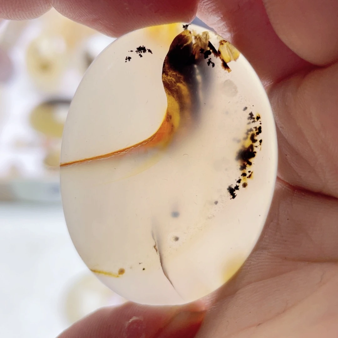 玛瑙/玉髓颈饰未镶嵌