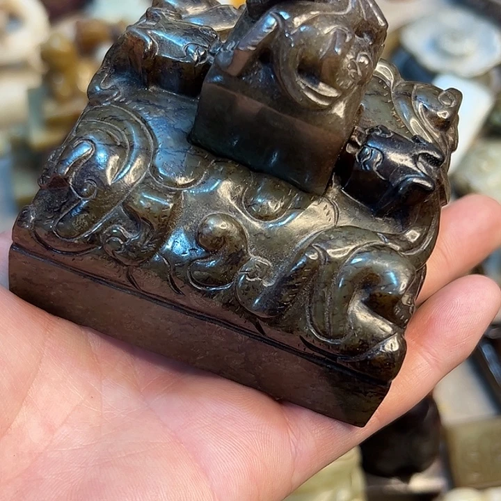 玉***哥和田玉（糖玉）未镶嵌挂件