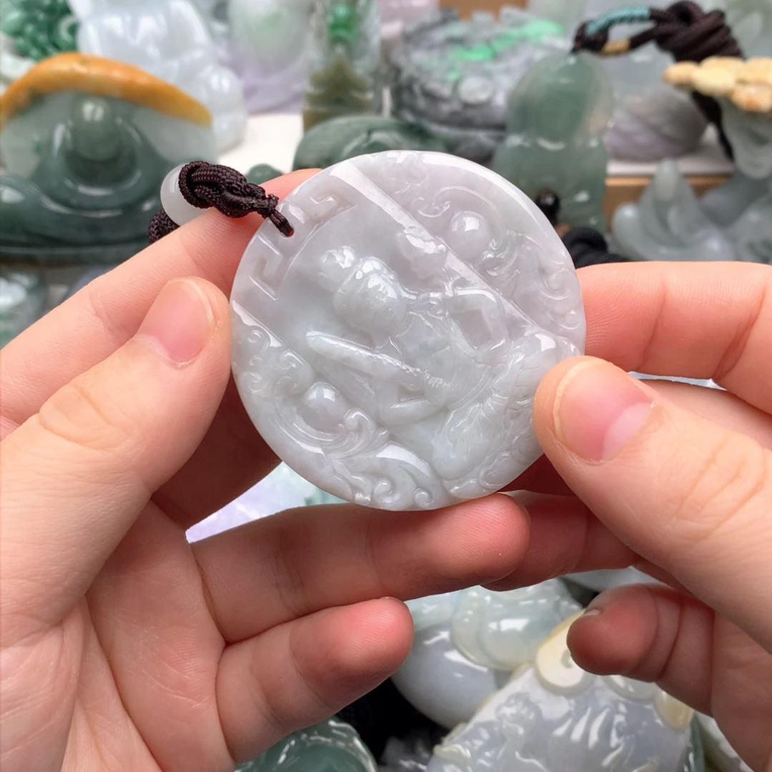 吊坠(不含链)未镶嵌翡翠