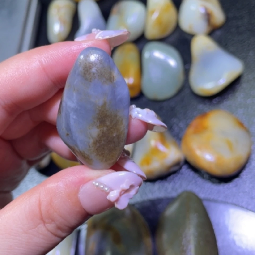 【闪购商品】颈饰未镶嵌和田玉