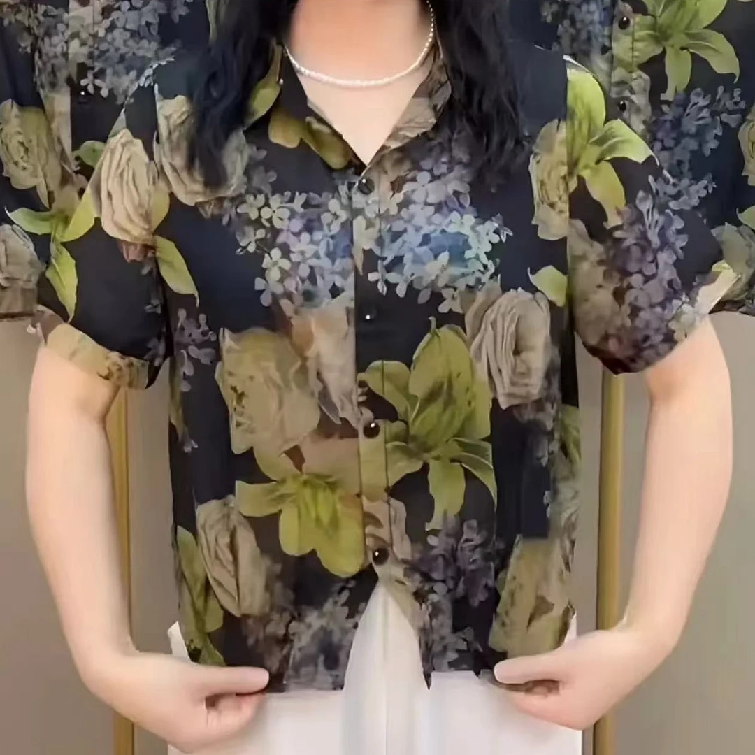 新款轻盈宽松显瘦花朵图案上衣中老年女性短袖潮流妈妈装衬衫