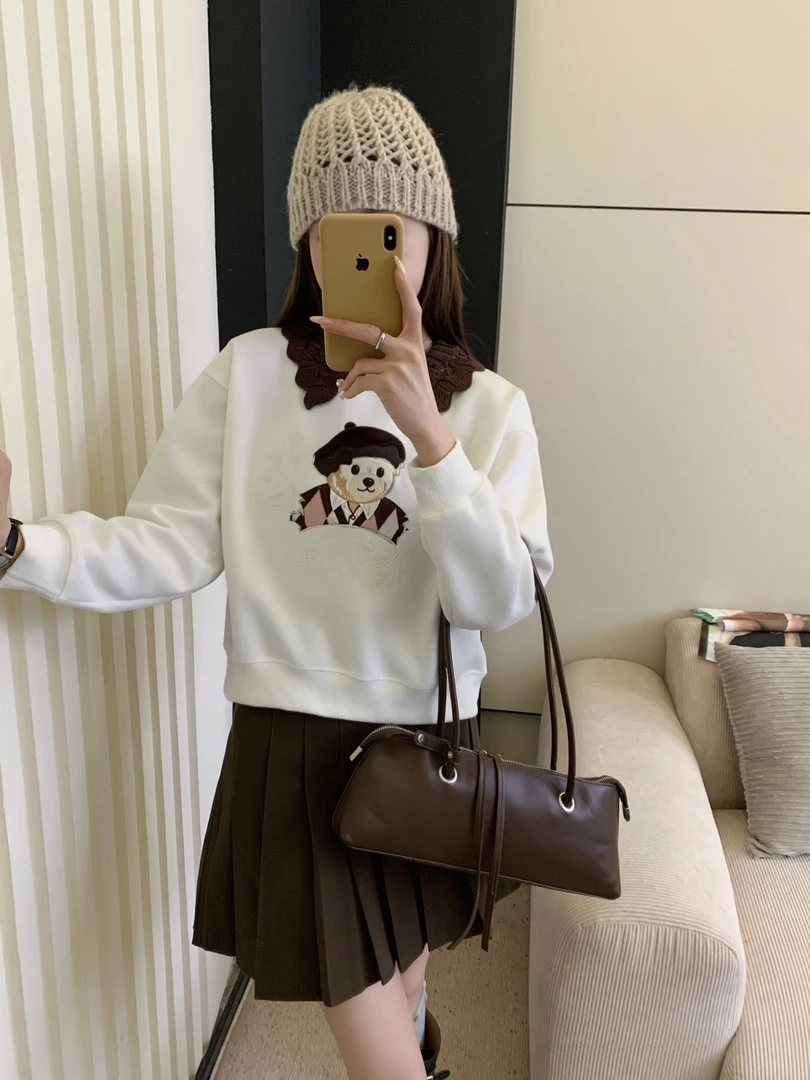 针织领重工小熊卫衣加绒加厚三粒扣韩系学院风小熊设计感