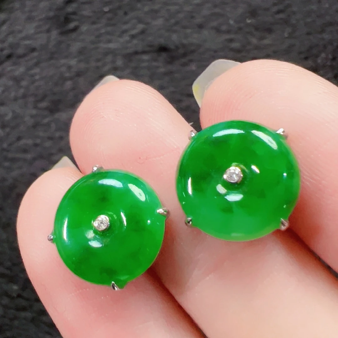 翡翠18K金镶嵌耳饰签收后24小时鉴赏期