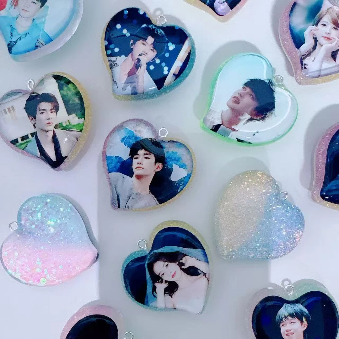 全明星滴胶爱心手机挂饰