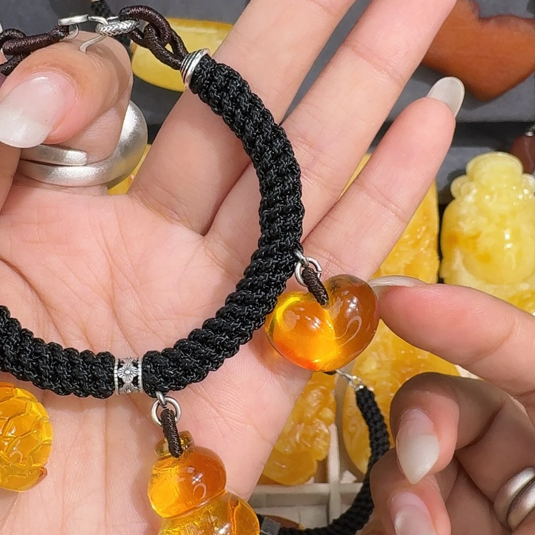 铭****琥珀未镶嵌裸石我