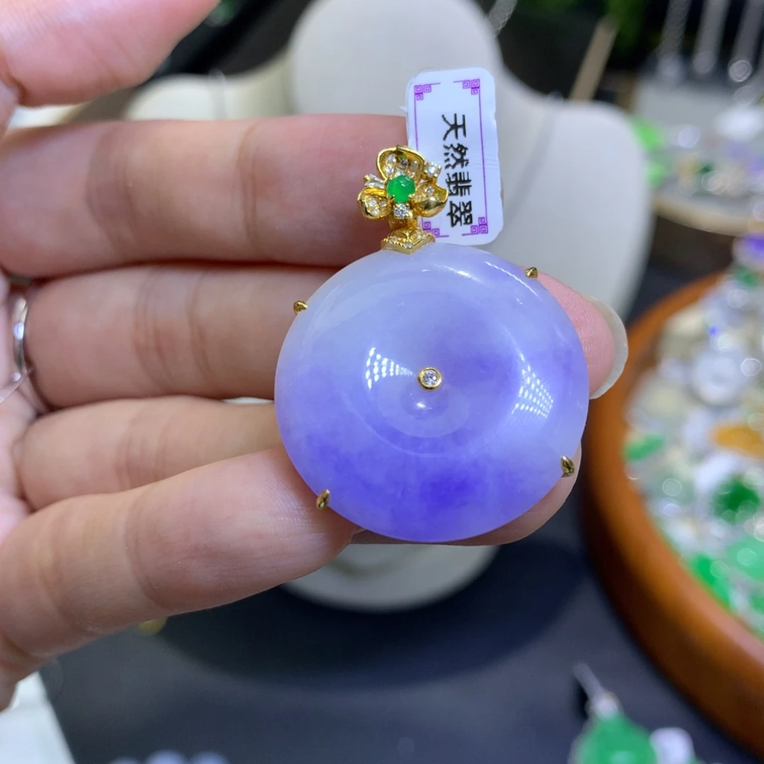 颈饰18K金镶嵌翡翠心*
