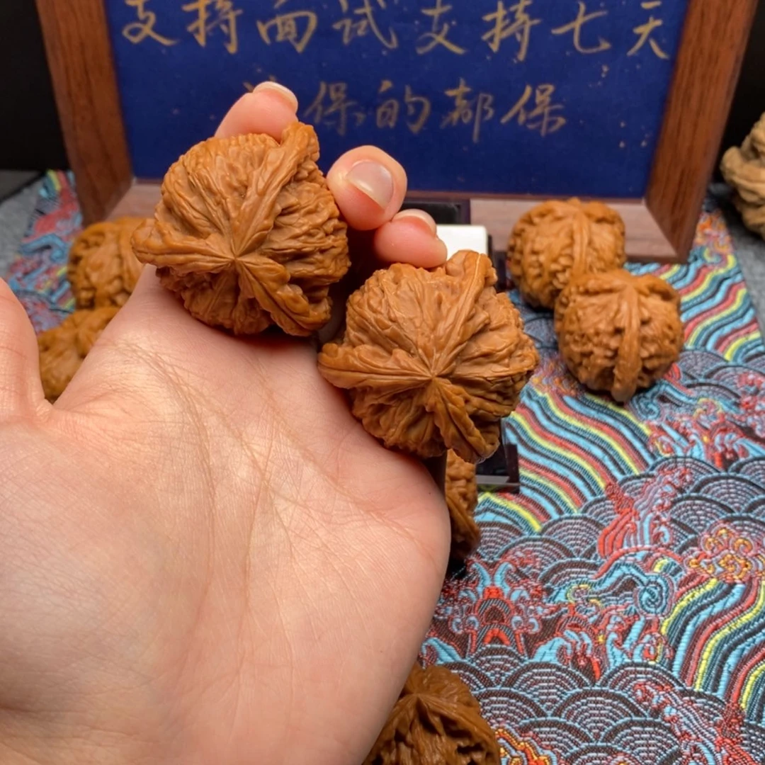 【闪购商品】s****梦白狮