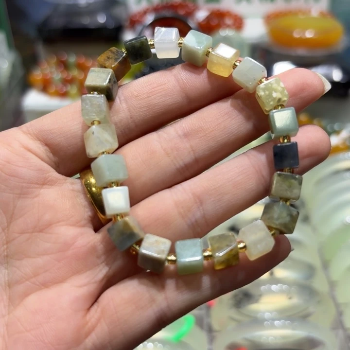 未镶嵌岫玉手镯天然