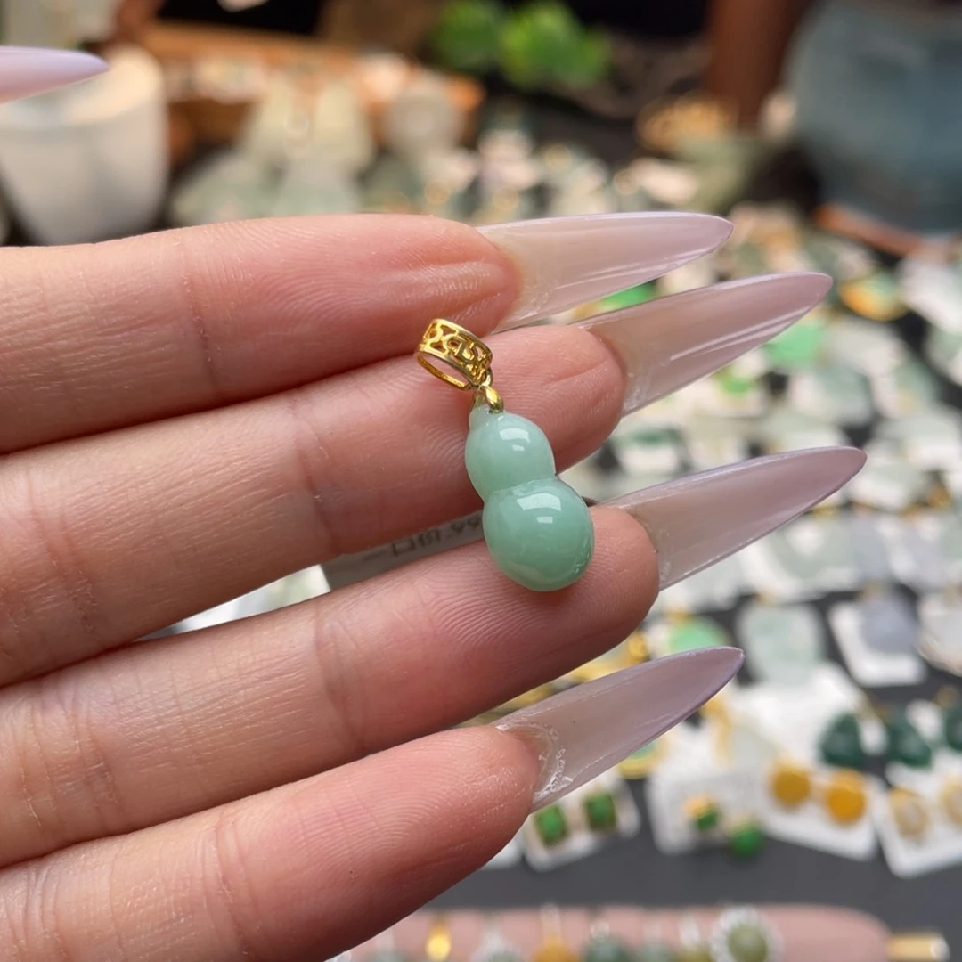 翡翠银S925镀金镶嵌颈饰