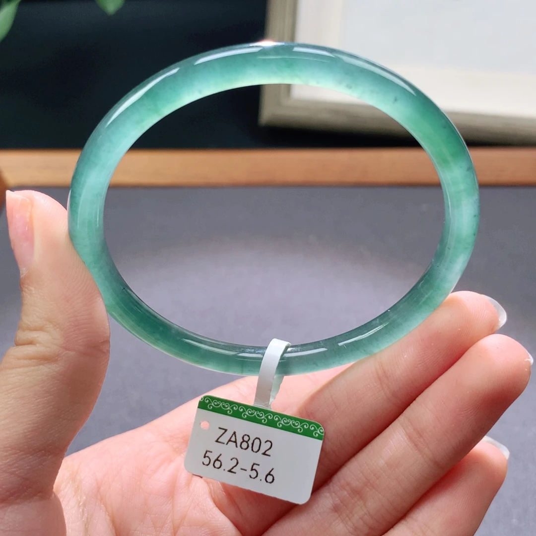 翡翠手镯未镶嵌天然翡翠手镯