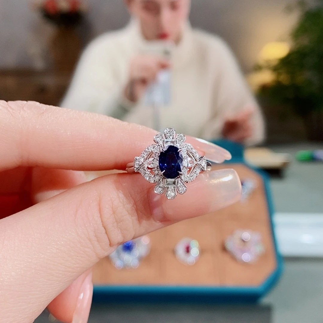 蓝宝石戒指18K金镶嵌1.47ct