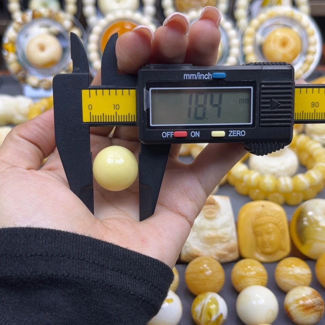 琥珀未镶嵌手串……