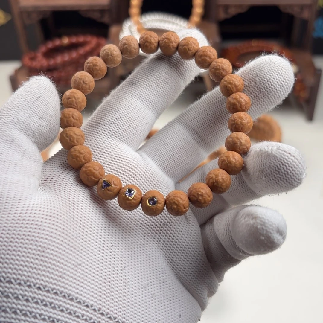 1***3手串猴头核桃舍利王，镶嵌