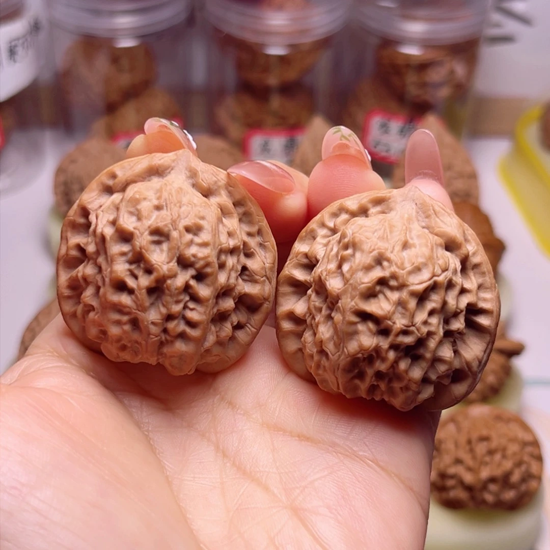 文玩核桃吊坠40尺全品玉麒麟