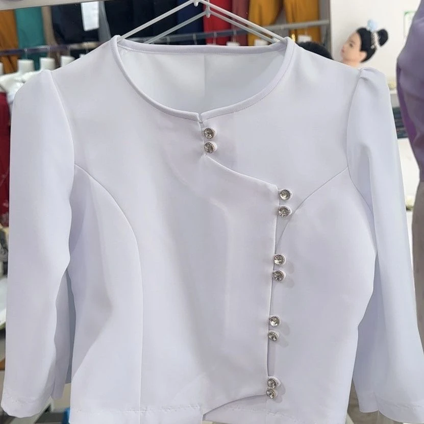 傣装白色百搭衬衫上衣