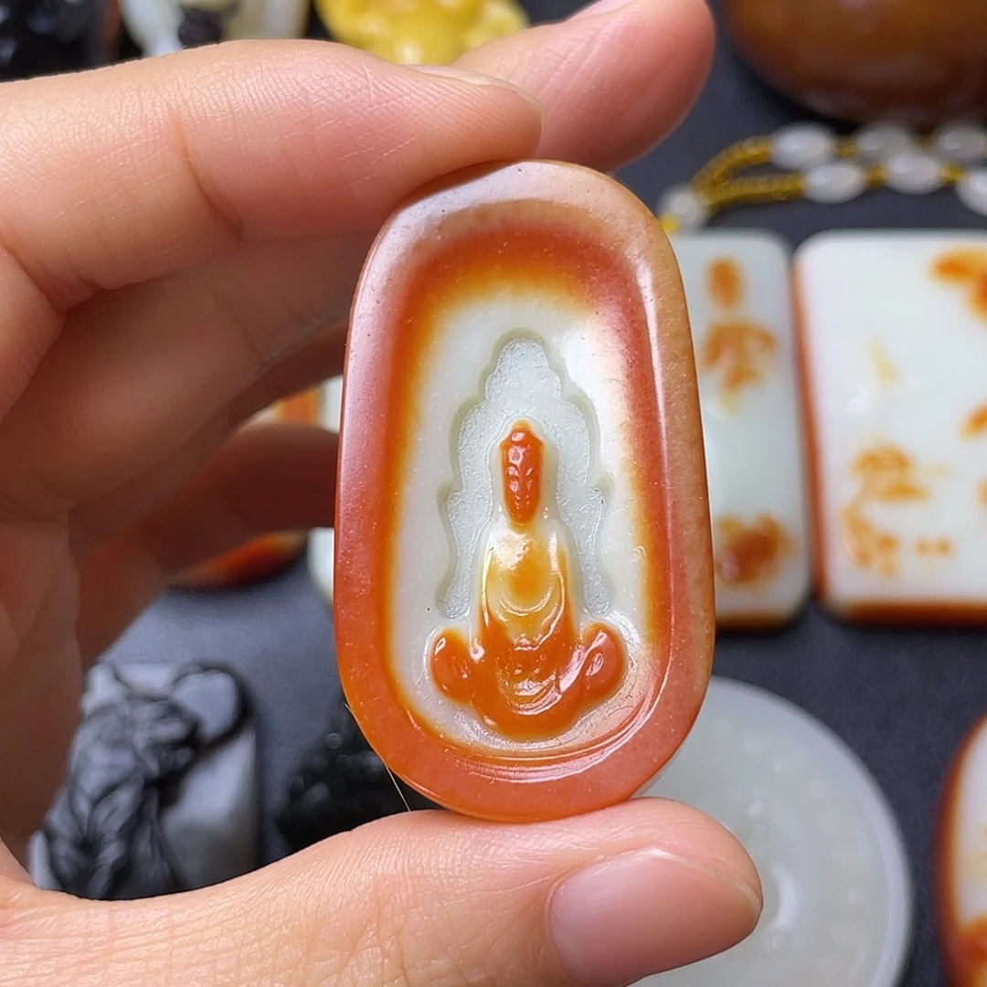 颈饰未镶嵌和田玉