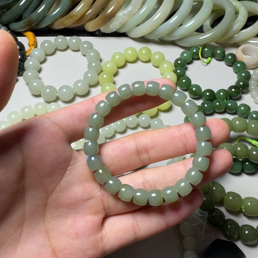 和田玉未镶嵌手串