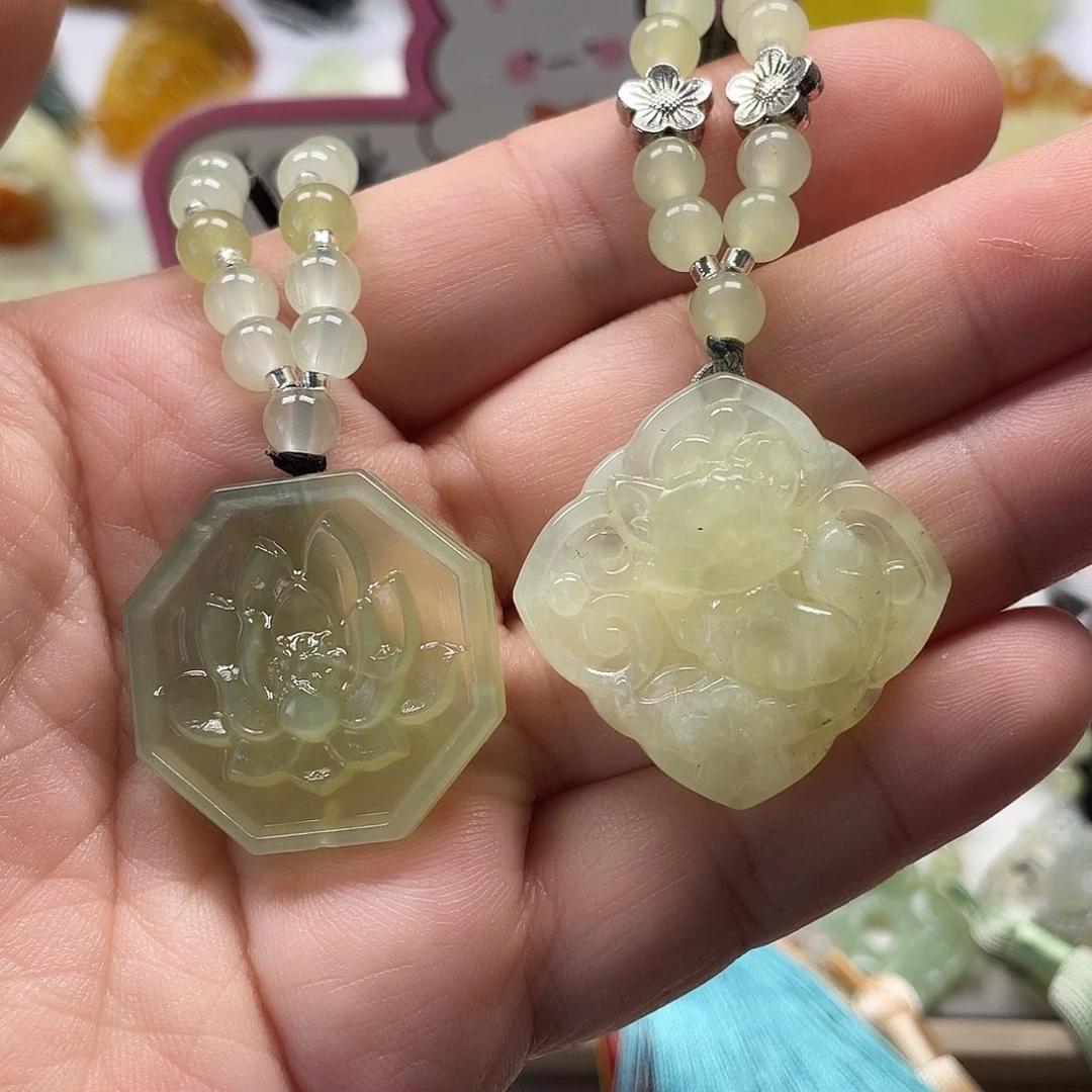 蛇纹石玉未镶嵌颈饰