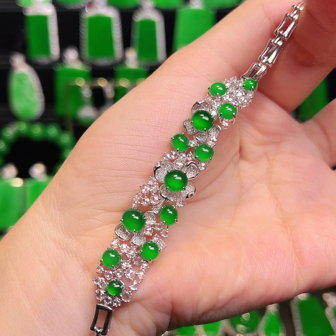 翡翠吊坠(不含链)18K金镶嵌