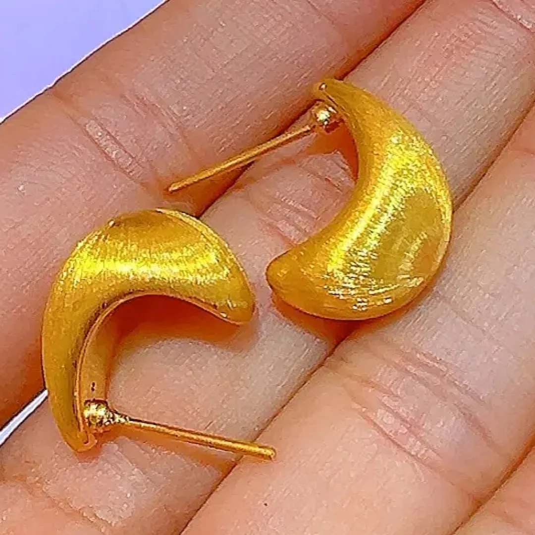 足金直针拉丝大月牙3.48克