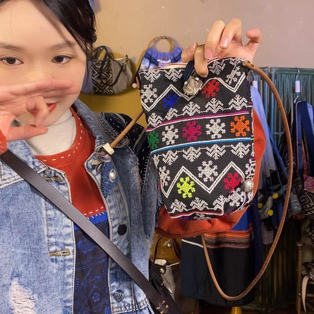 织绣小*下手工制作包包