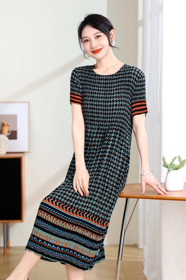 三宅褶皱裙2025夏季新款时尚气质优雅度假风沙滩长裙轻薄透气