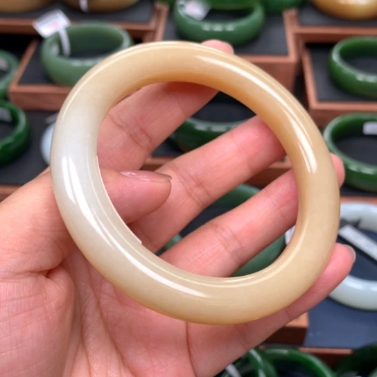 和田玉（碧玉）手镯未镶嵌