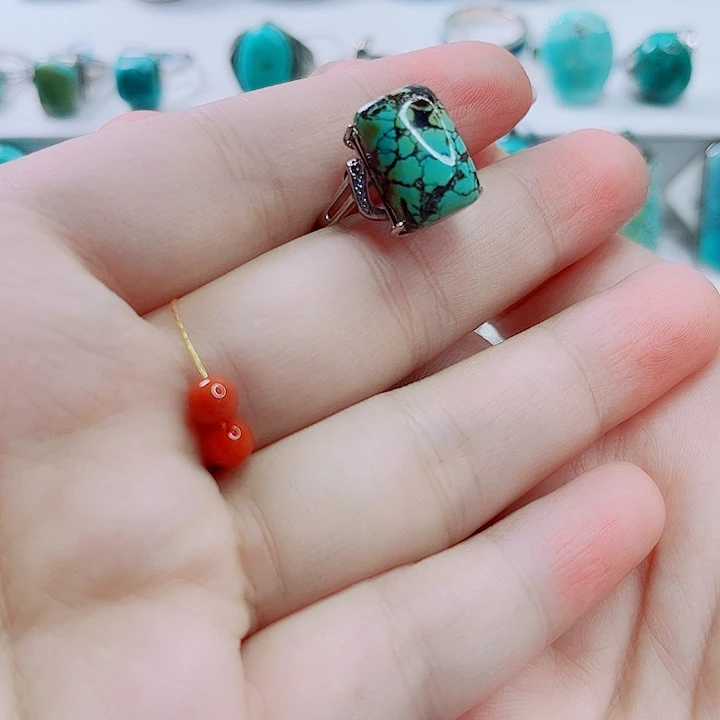 南红玛瑙未镶嵌珠宝奇石