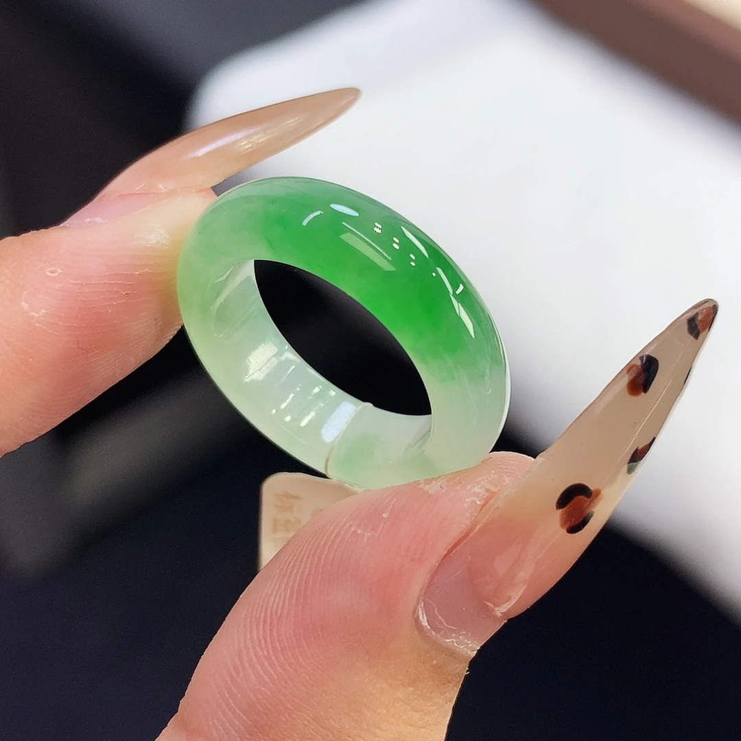 翡翠未镶嵌戒指13.14号