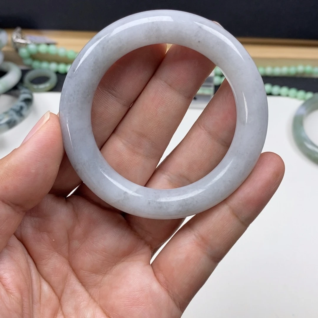 翡翠未镶嵌手镯60.8