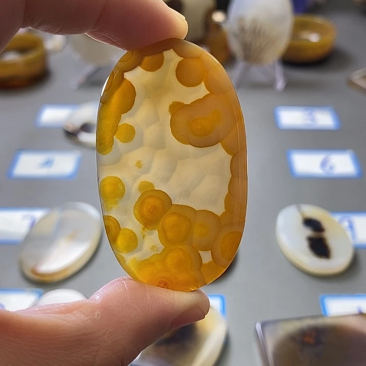 玛瑙/玉髓未镶嵌珠宝半成品40