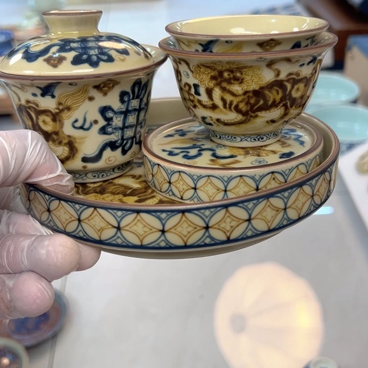 瓷片釉里金狮子五件套全了